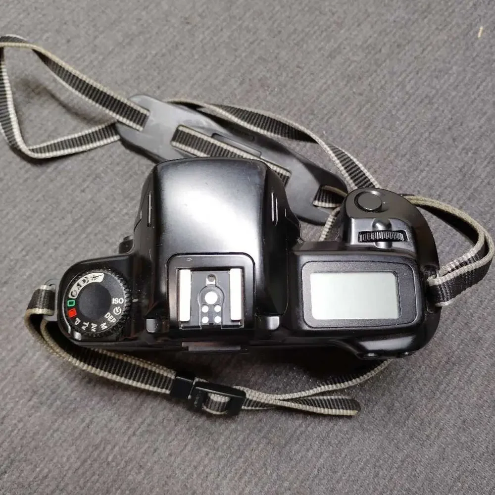 Canon EOS Rebel S 35mm Film SLR Camera Body w Strap Untested AsIs